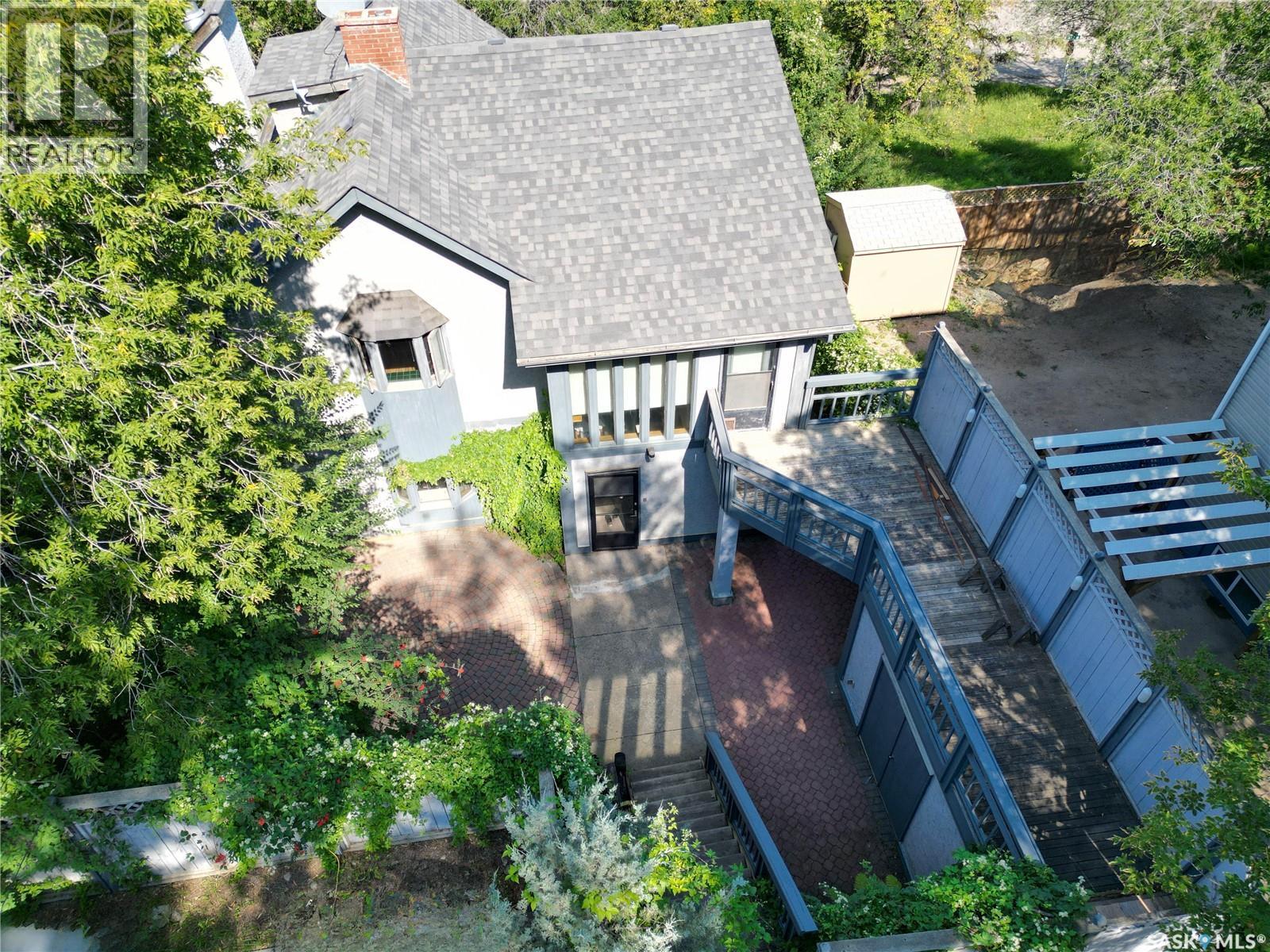 Photo 24 of 407 18th Street W, Prince Albert SK