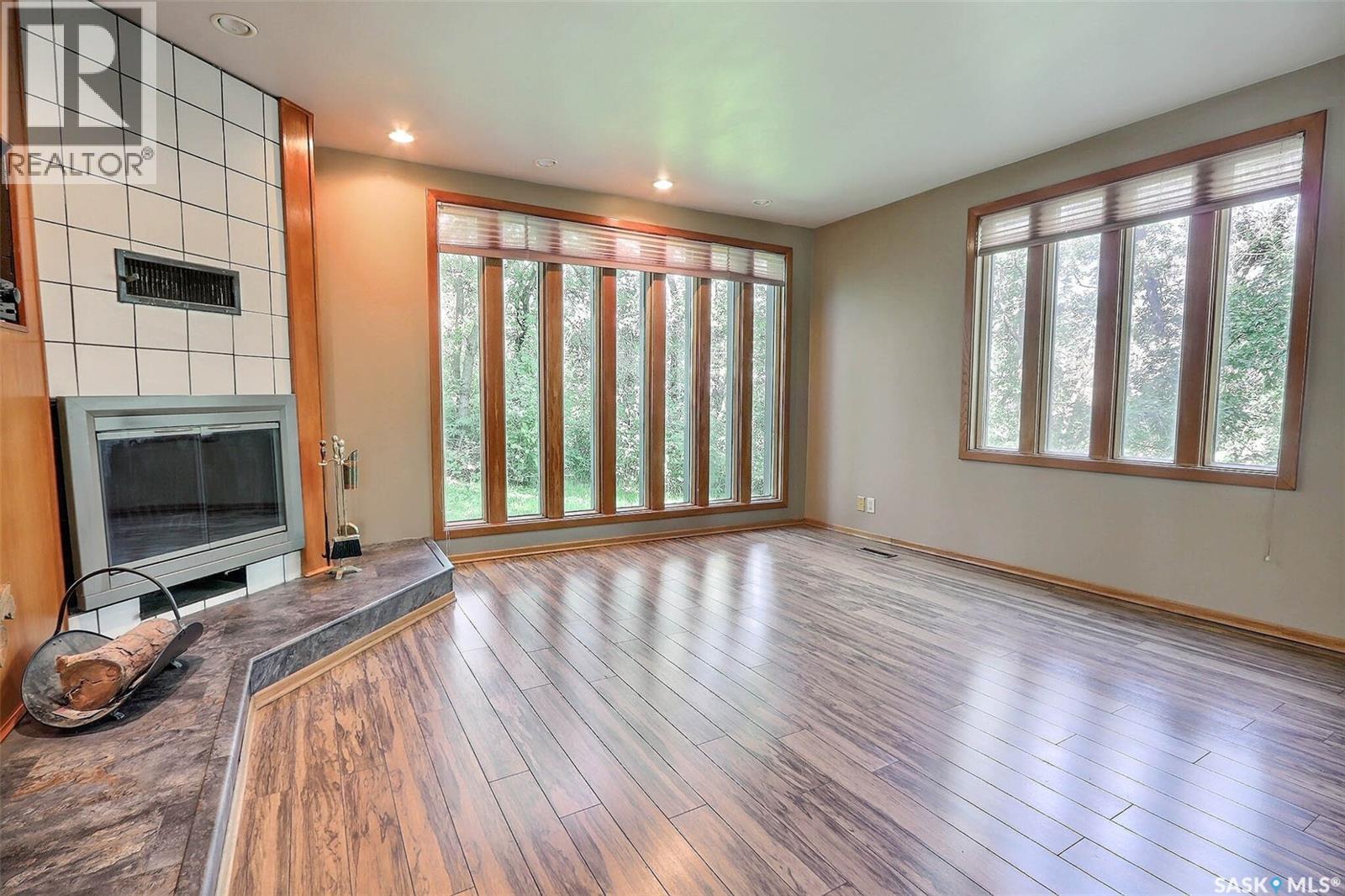 Photo 6 of 407 18th Street W, Prince Albert SK