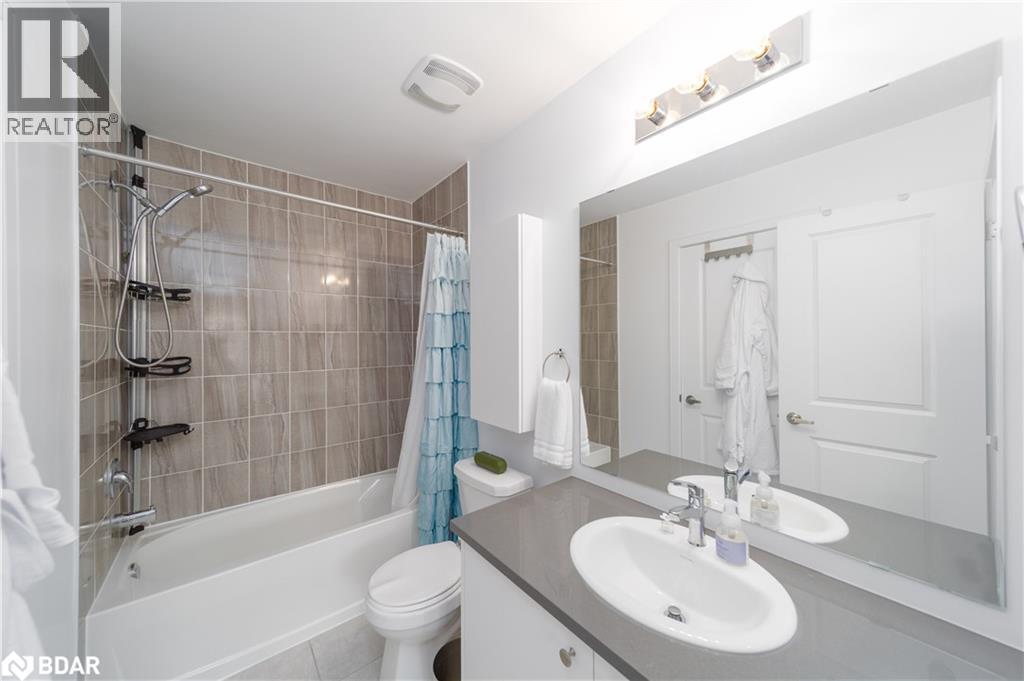Photo 20 of 22 Red Maple Lane, Barrie ON