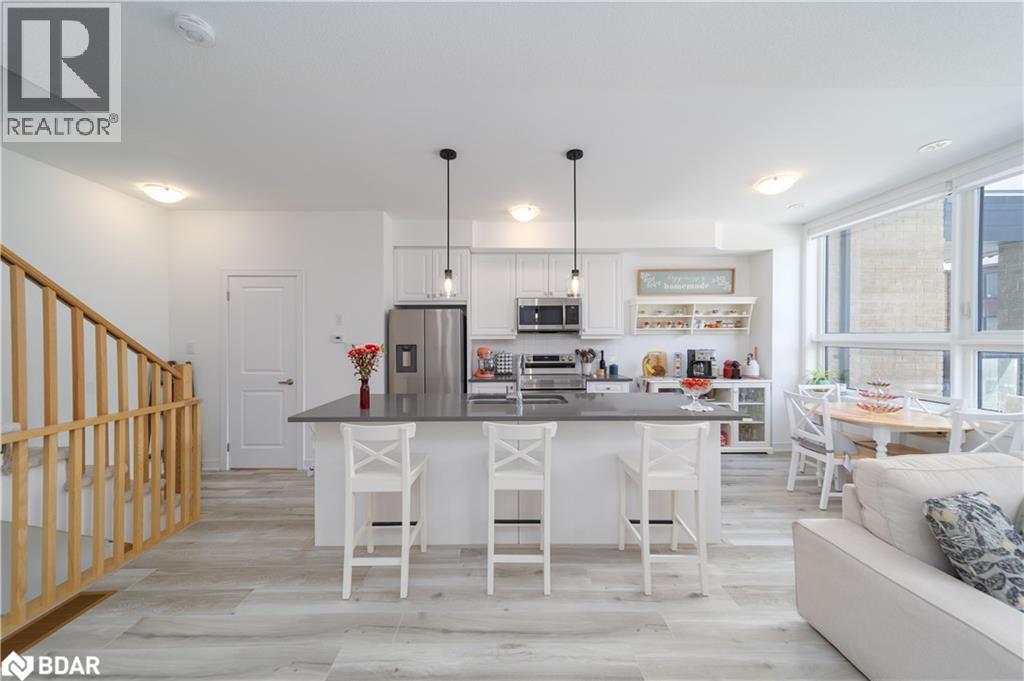 Photo 8 of 22 Red Maple Lane, Barrie ON