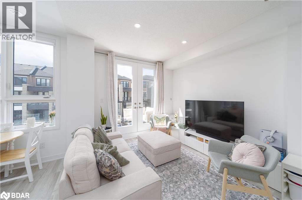 Photo 9 of 22 Red Maple Lane, Barrie ON