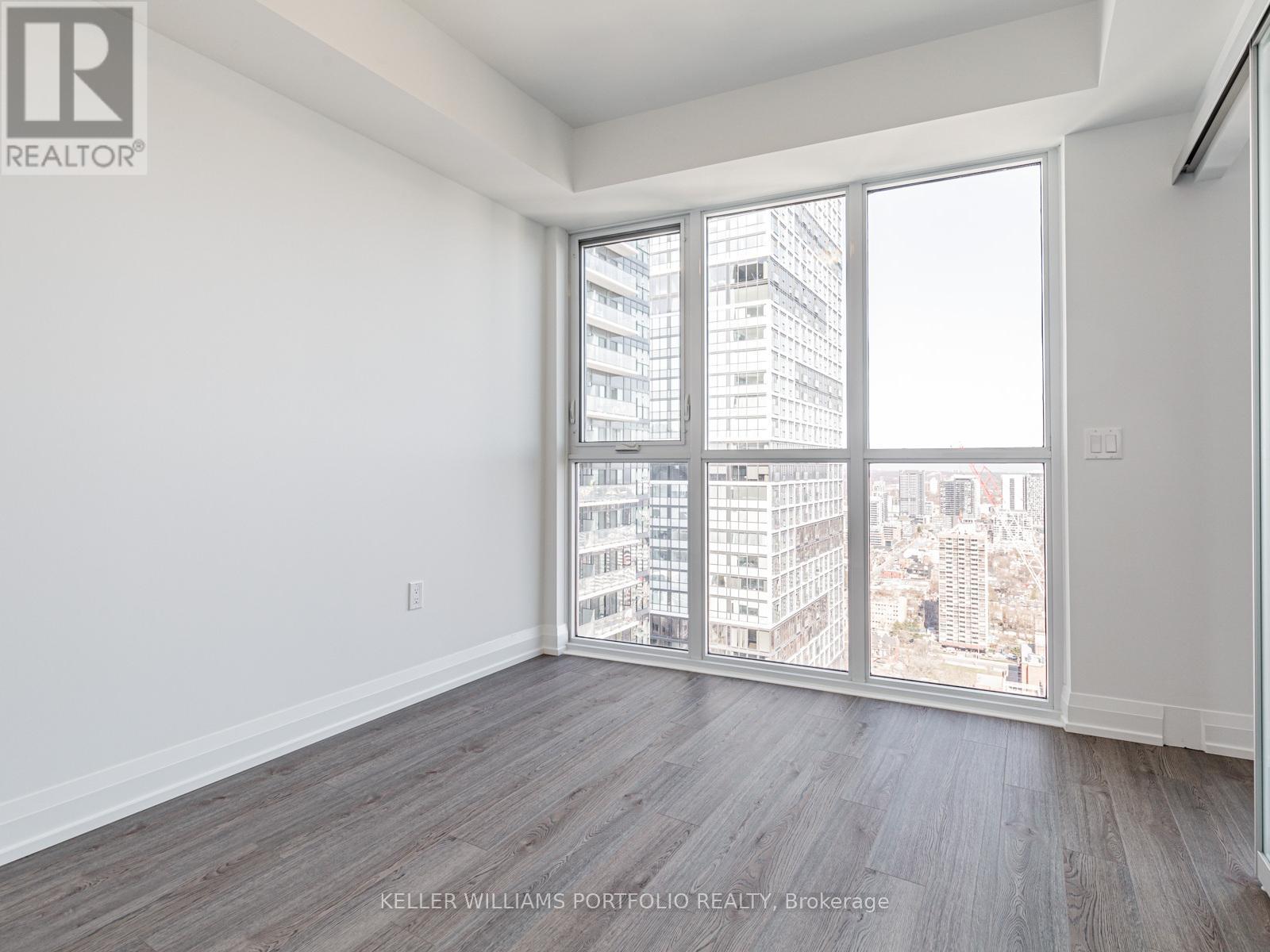 Photo 14 of 3510 77 Mutual Street, Toronto ON