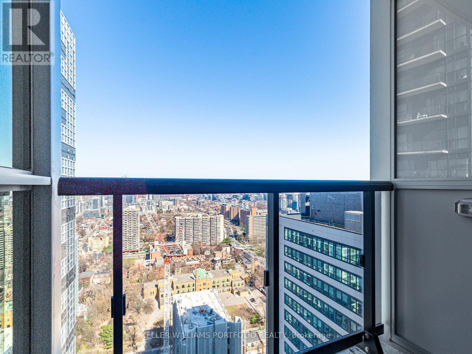 Photo 20 of 3510 77 Mutual Street, Toronto ON