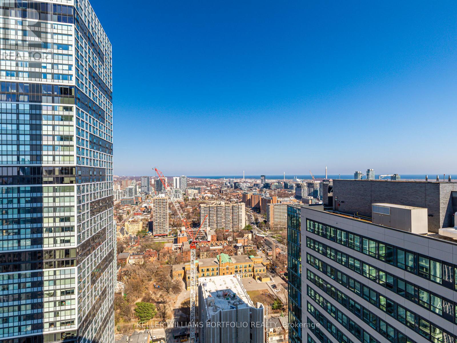 Photo 21 of 3510 77 Mutual Street, Toronto ON