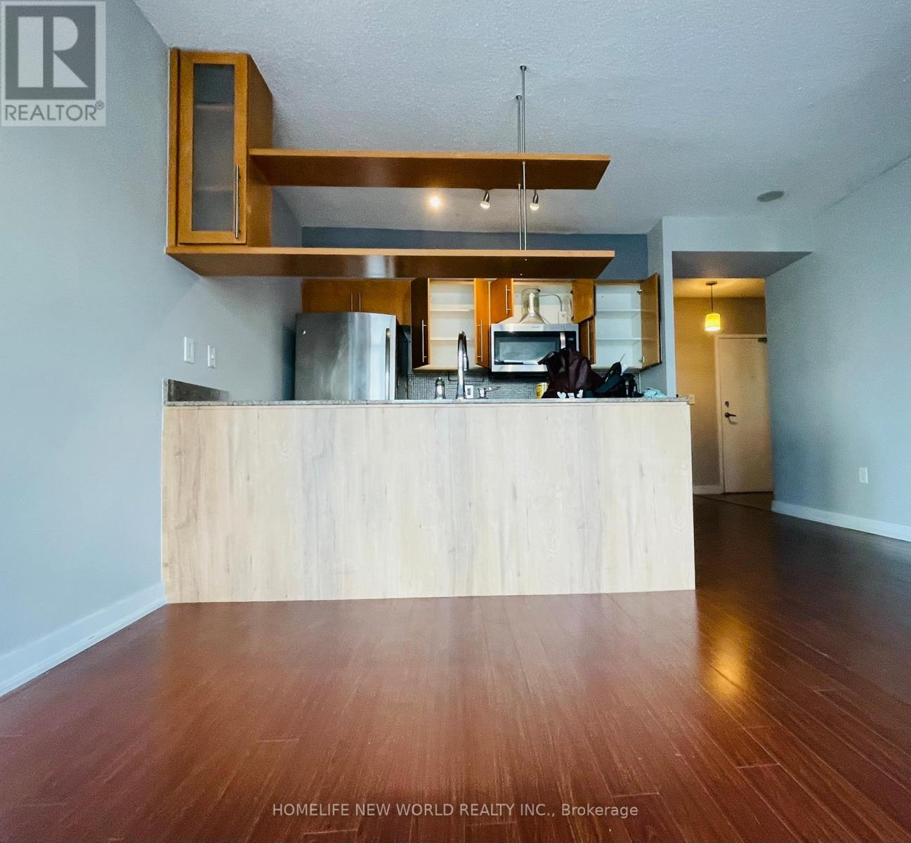 Photo 6 of 1009 10 Navy Wharf Court, Toronto ON