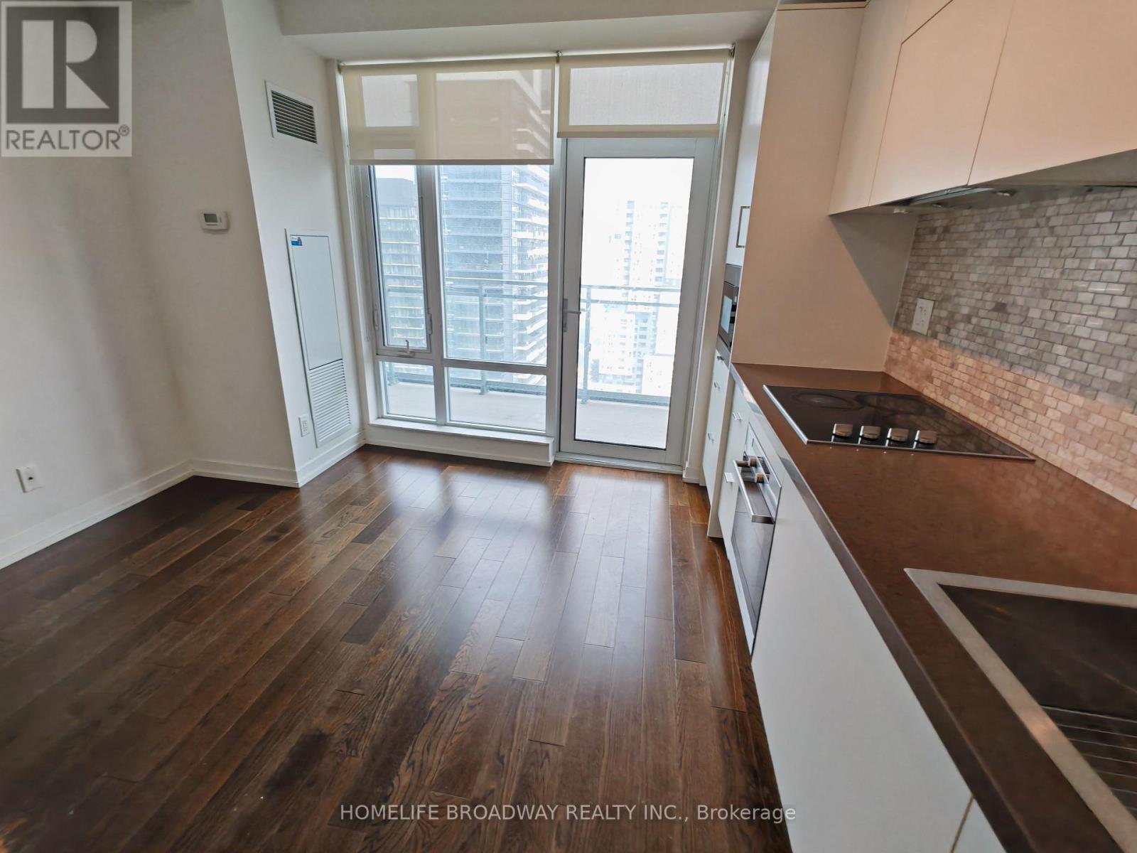 Photo 11 of 3403 21 Widmer Street, Toronto ON