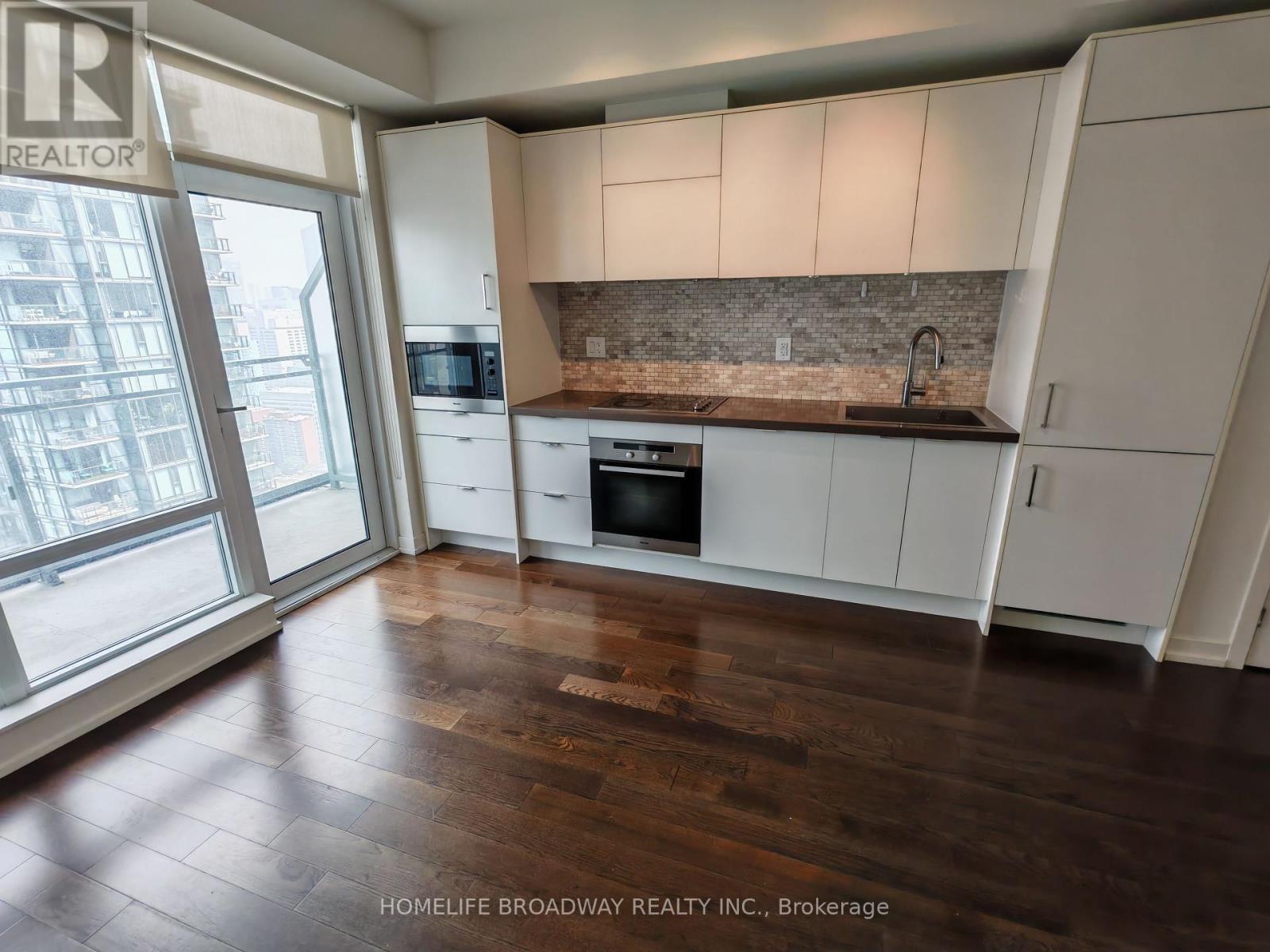Photo 6 of 3403 21 Widmer Street, Toronto ON