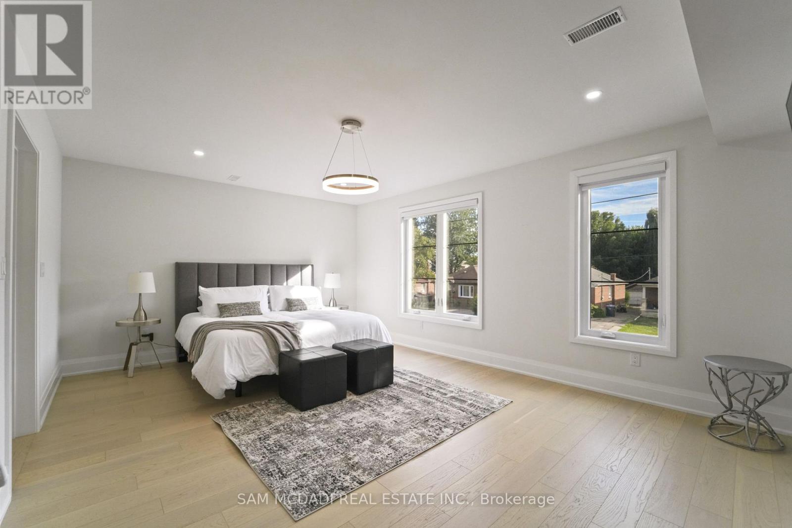 Photo 23 of 11 B Maple Avenue N, Mississauga ON