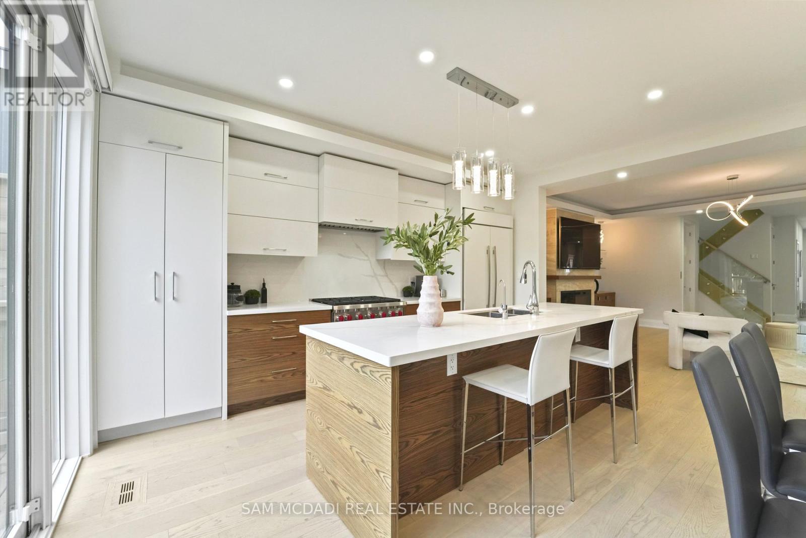 Photo 11 of 11 B Maple Avenue N, Mississauga ON