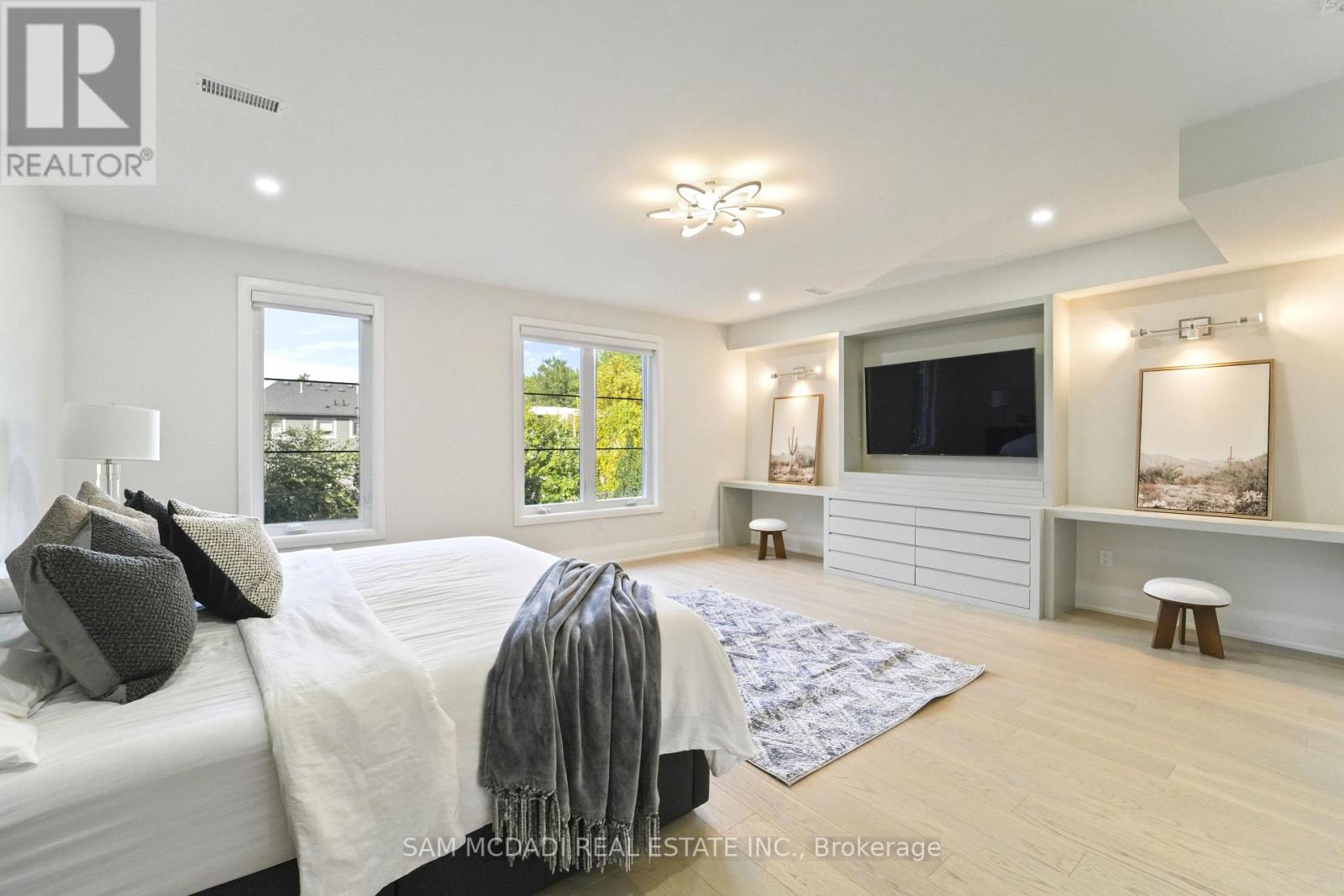 Photo 17 of 11 B Maple Avenue N, Mississauga ON