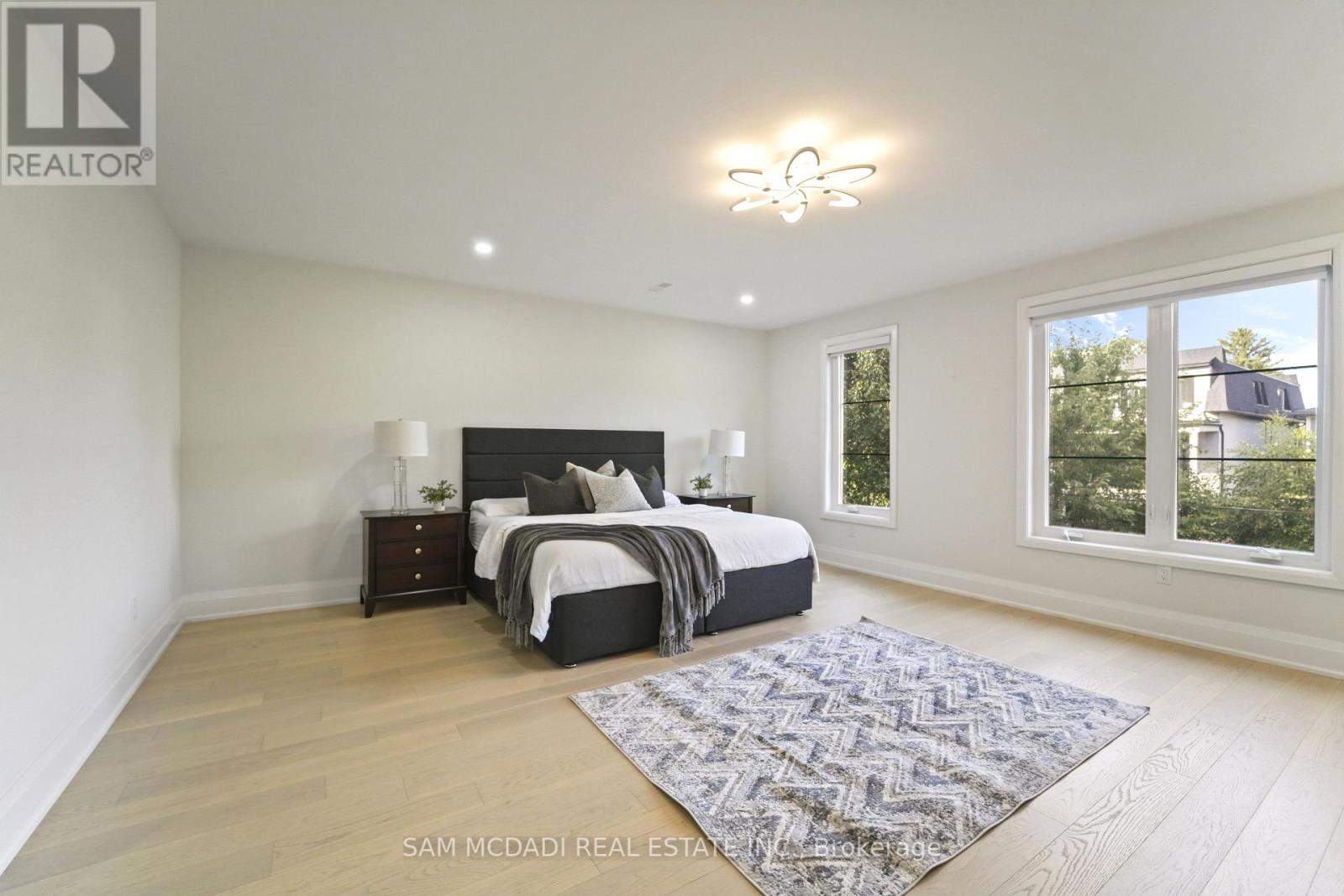 Photo 16 of 11 B Maple Avenue N, Mississauga ON