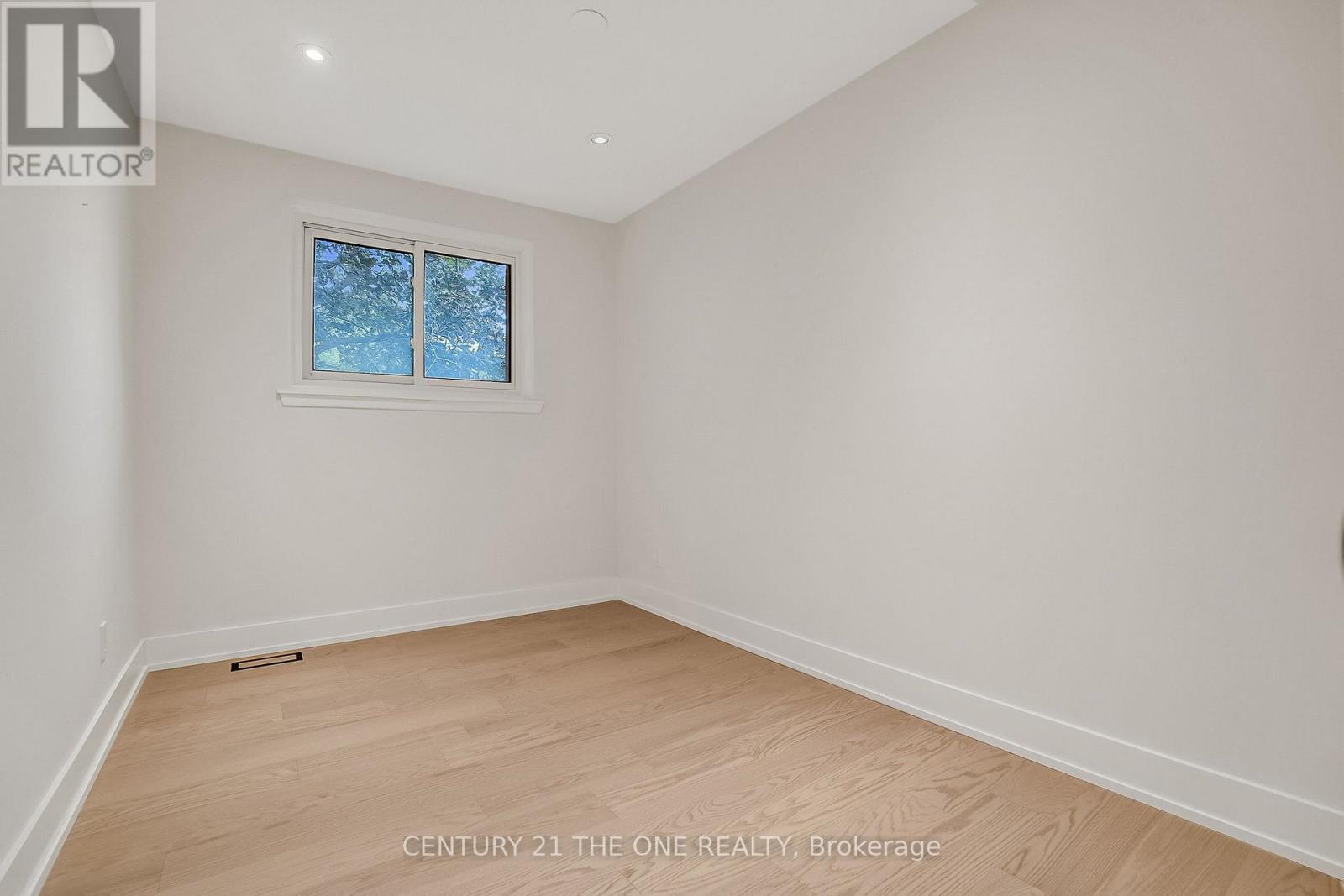 Photo 15 of 100 Martindale Street, Oshawa ON