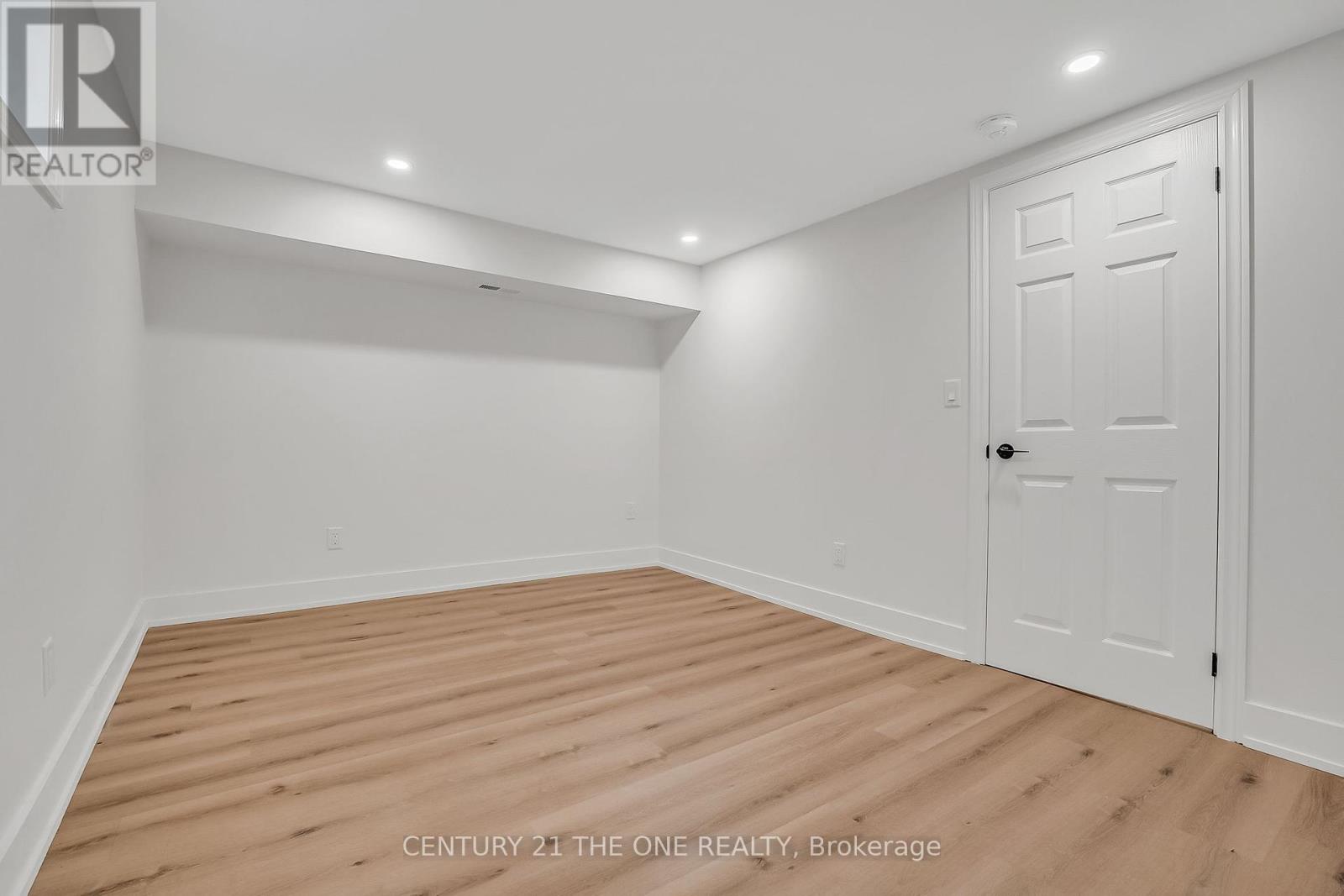 Photo 41 of 100 Martindale Street, Oshawa ON