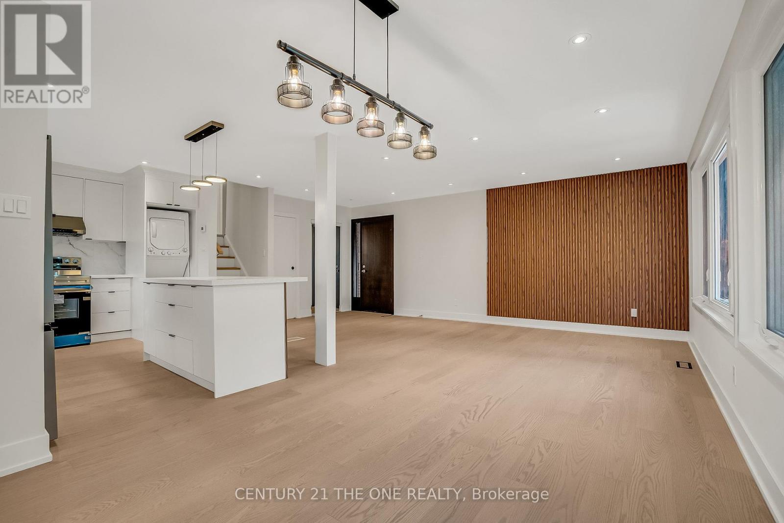 Photo 8 of 100 Martindale Street, Oshawa ON