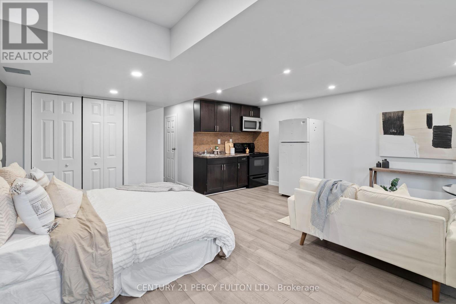 Photo 3 of Bsmt 25 Heaver Drive, Whitby ON