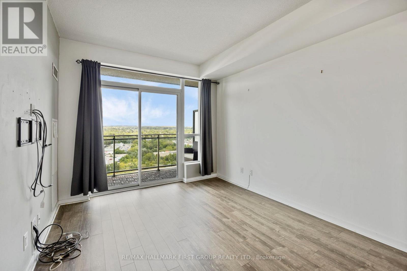 Photo 10 of 1607 1235 Bayly Street, Pickering ON
