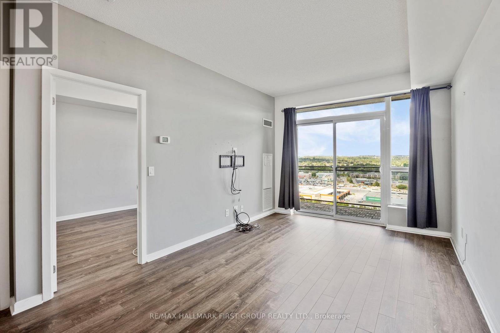 Photo 8 of 1607 1235 Bayly Street, Pickering ON