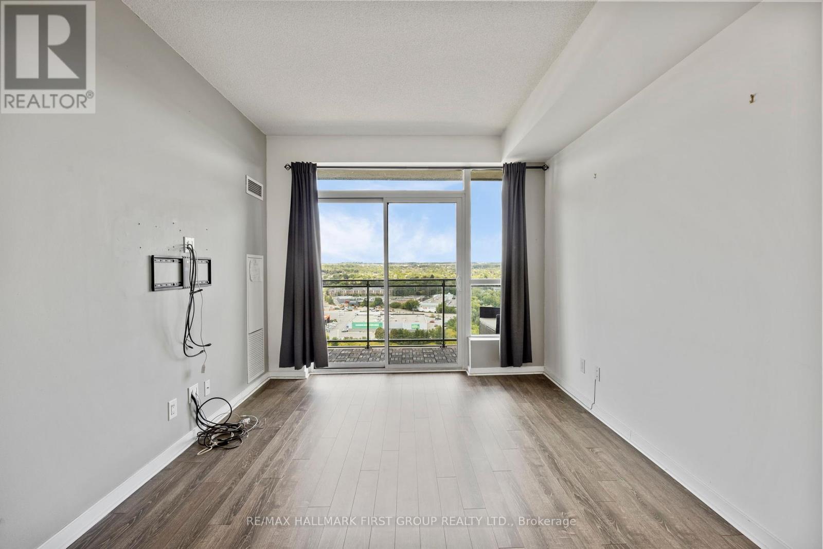 Photo 9 of 1607 1235 Bayly Street, Pickering ON