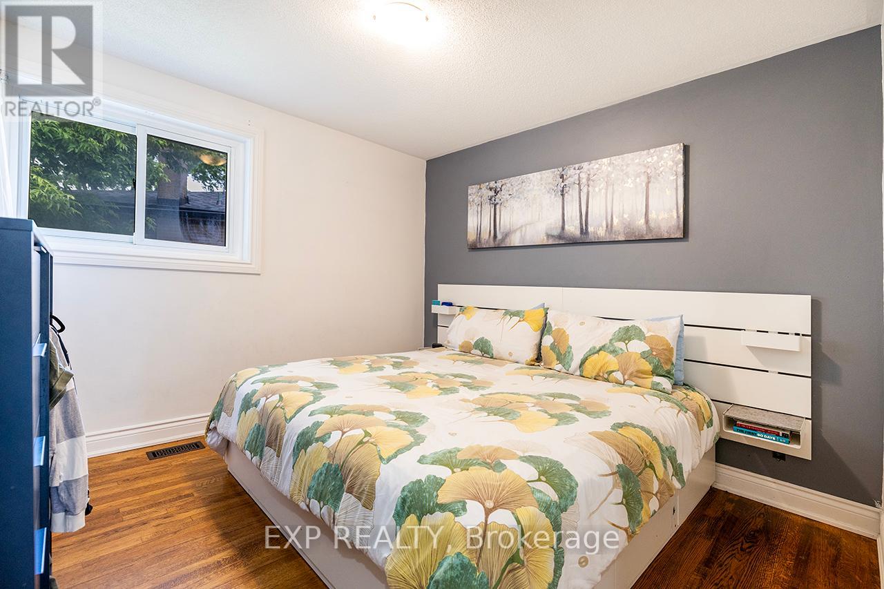 Photo 15 of 854 Antonio Street, Pickering ON