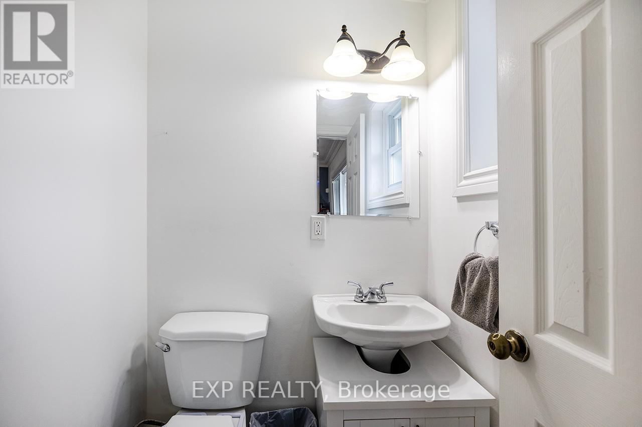 Photo 16 of 854 Antonio Street, Pickering ON