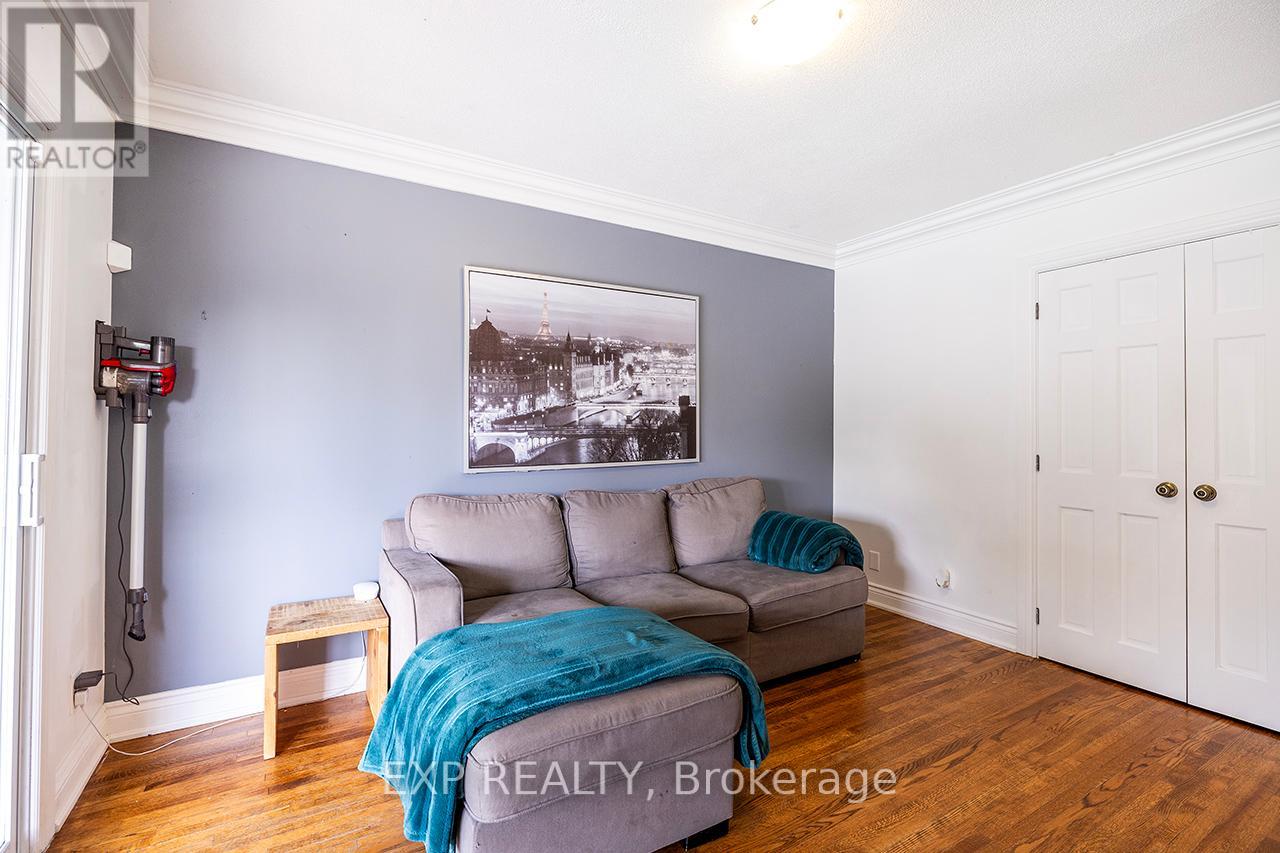 Photo 17 of 854 Antonio Street, Pickering ON