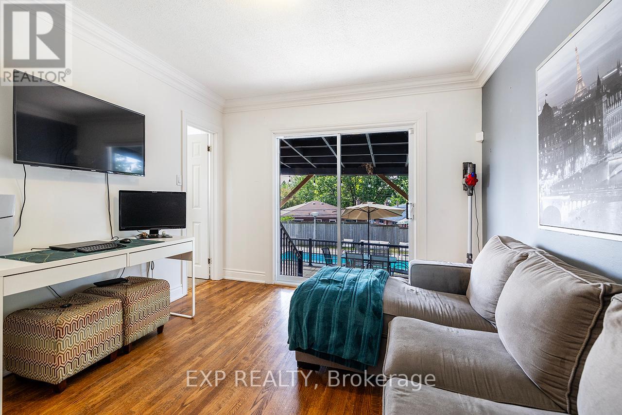 Photo 19 of 854 Antonio Street, Pickering ON