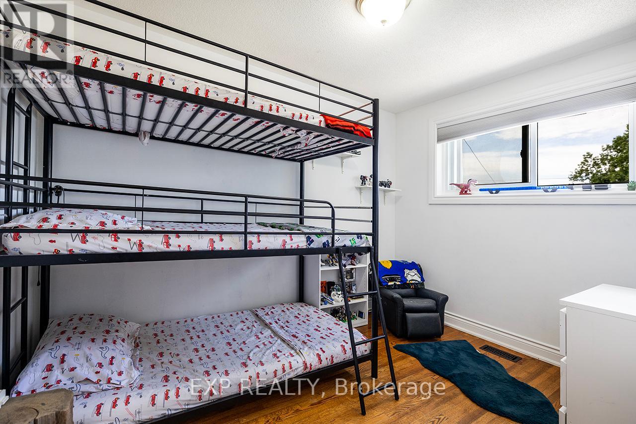 Photo 20 of 854 Antonio Street, Pickering ON