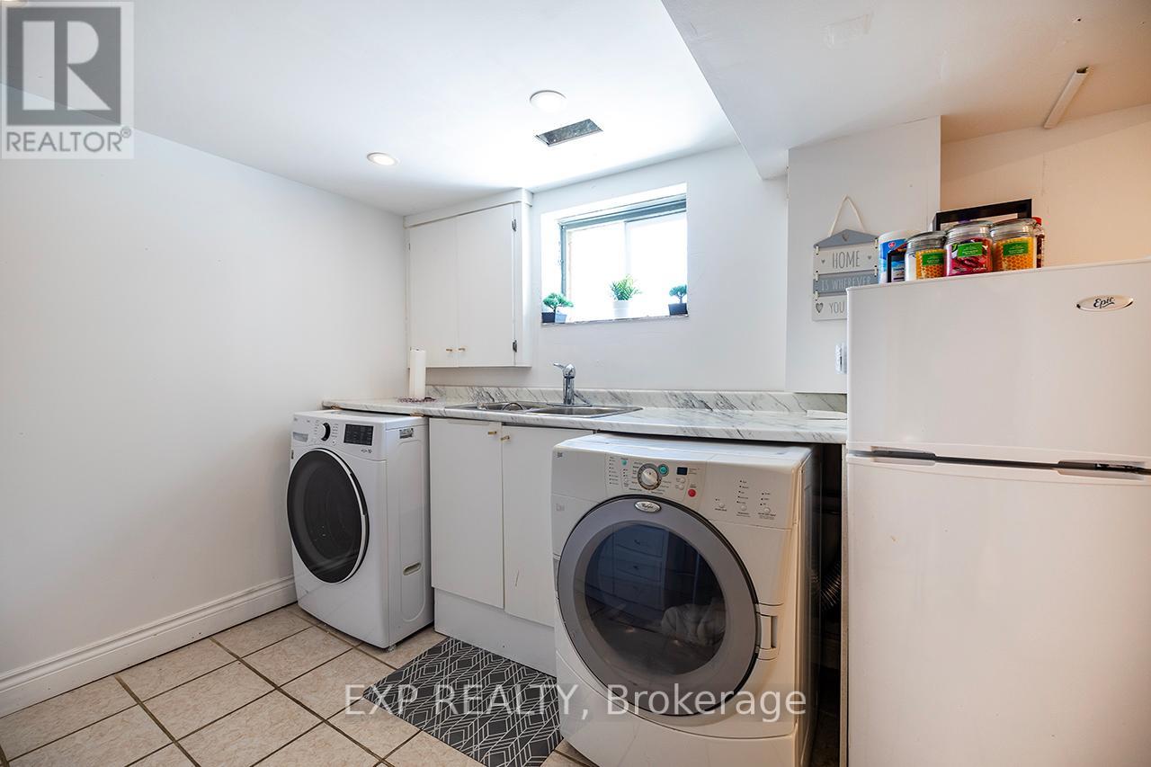 Photo 23 of 854 Antonio Street, Pickering ON