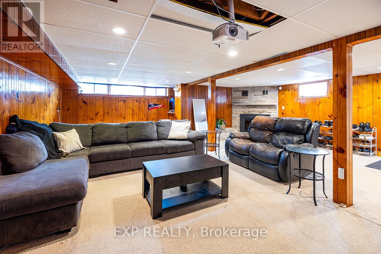 Photo 27 of 854 Antonio Street, Pickering ON