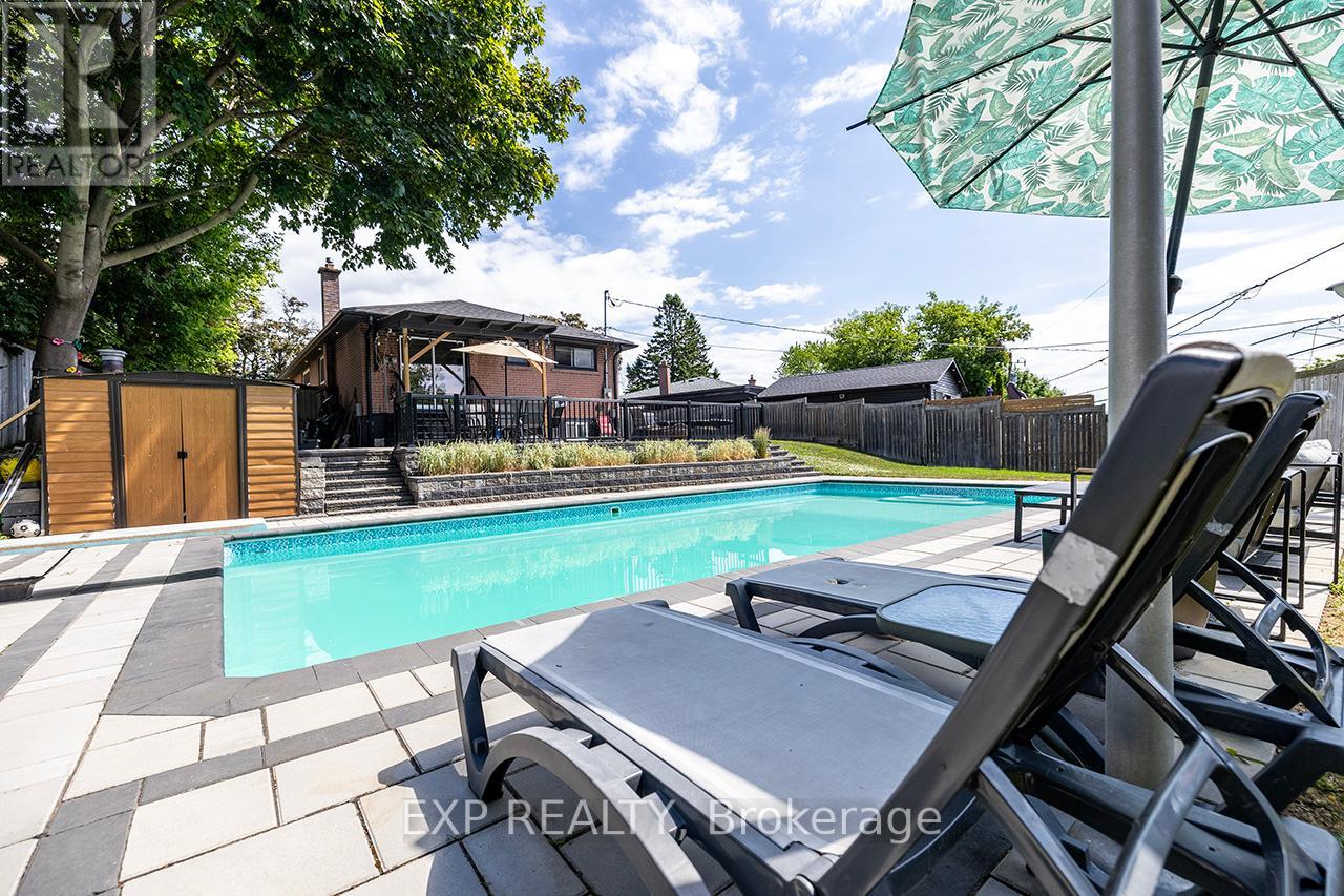 Photo 31 of 854 Antonio Street, Pickering ON