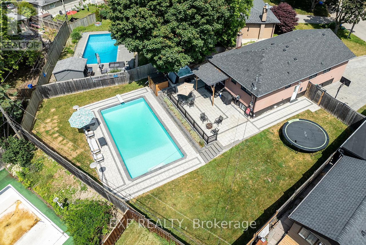 Photo 37 of 854 Antonio Street, Pickering ON