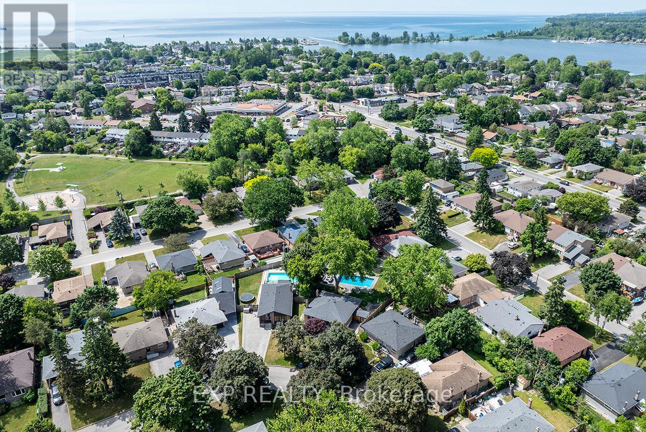 Photo 39 of 854 Antonio Street, Pickering ON