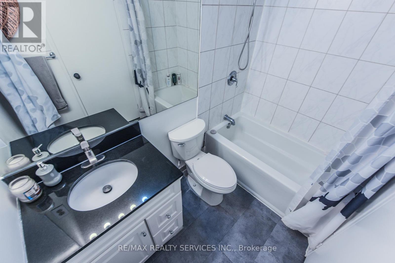 Photo 18 of 302 3 Lisa Street, Brampton ON
