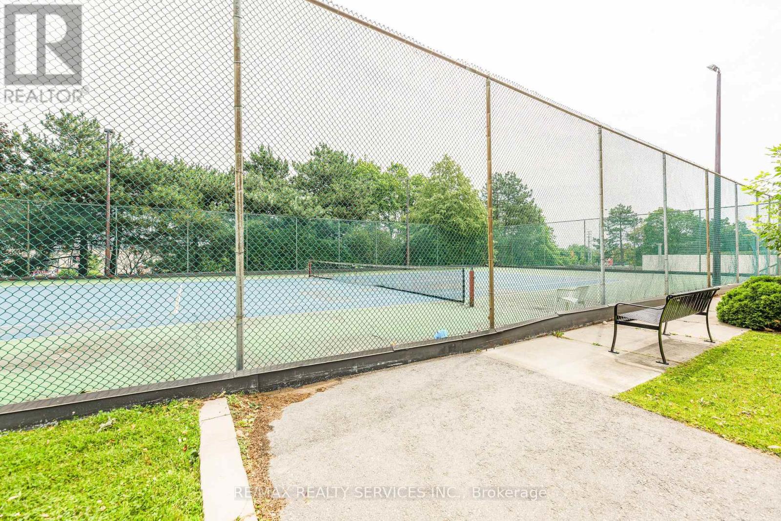 Photo 33 of 302 3 Lisa Street, Brampton ON