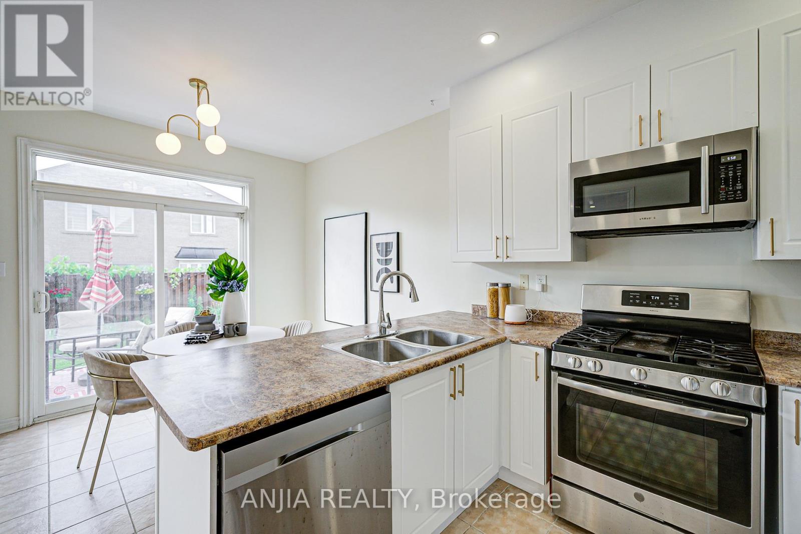 Photo 14 of 140 Edward Jefferys Avenue, Markham ON