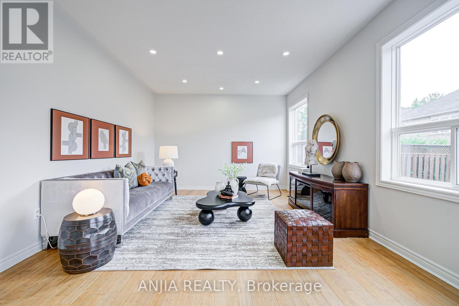Photo 21 of 140 Edward Jefferys Avenue, Markham ON