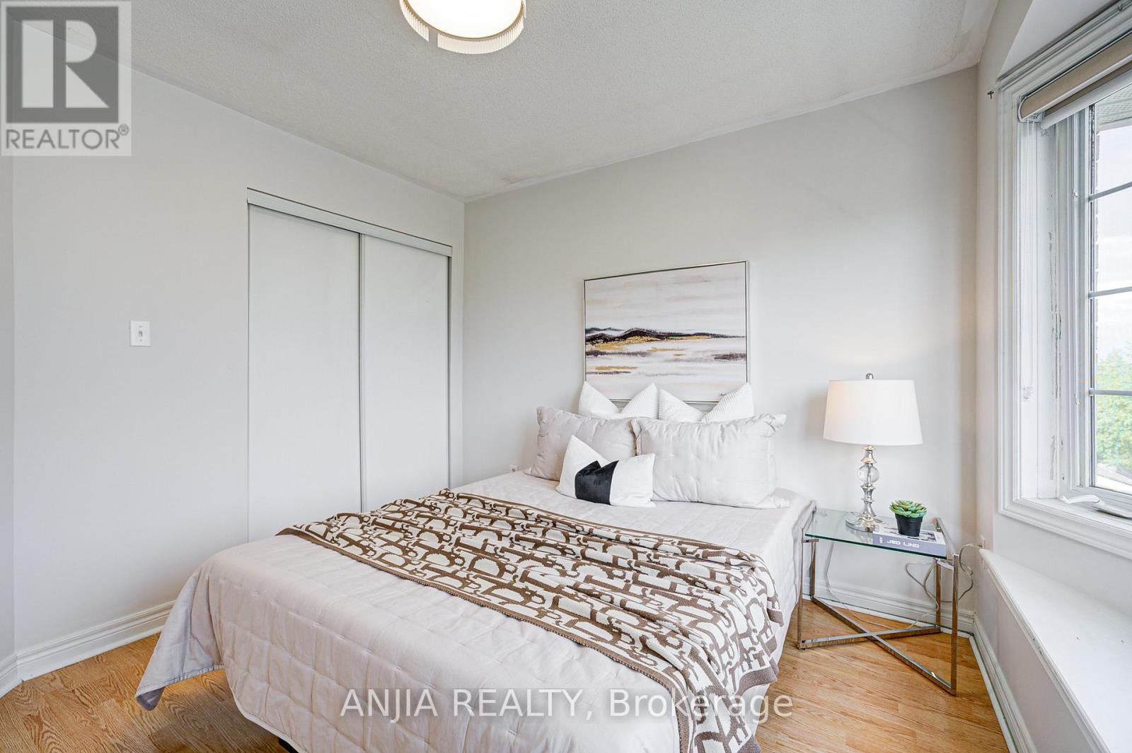 Photo 30 of 140 Edward Jefferys Avenue, Markham ON
