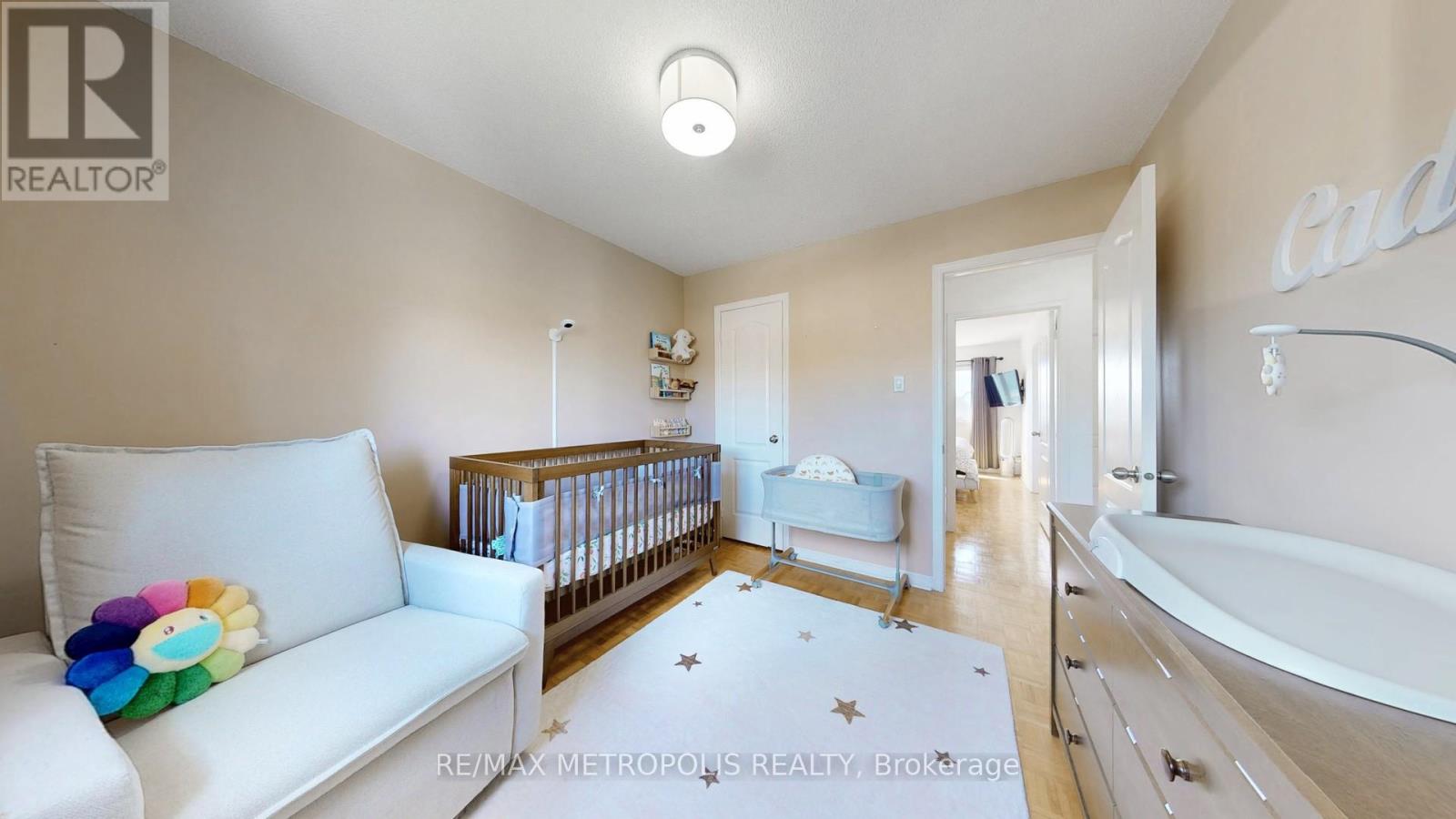 Photo 30 of 63 Whitefaulds Road, Vaughan ON