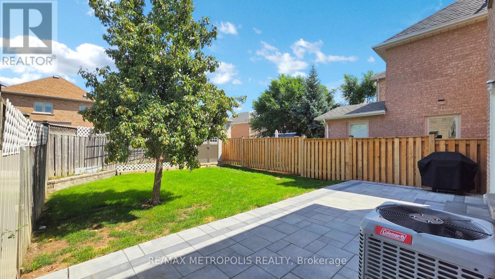 Photo 46 of 63 Whitefaulds Road, Vaughan ON
