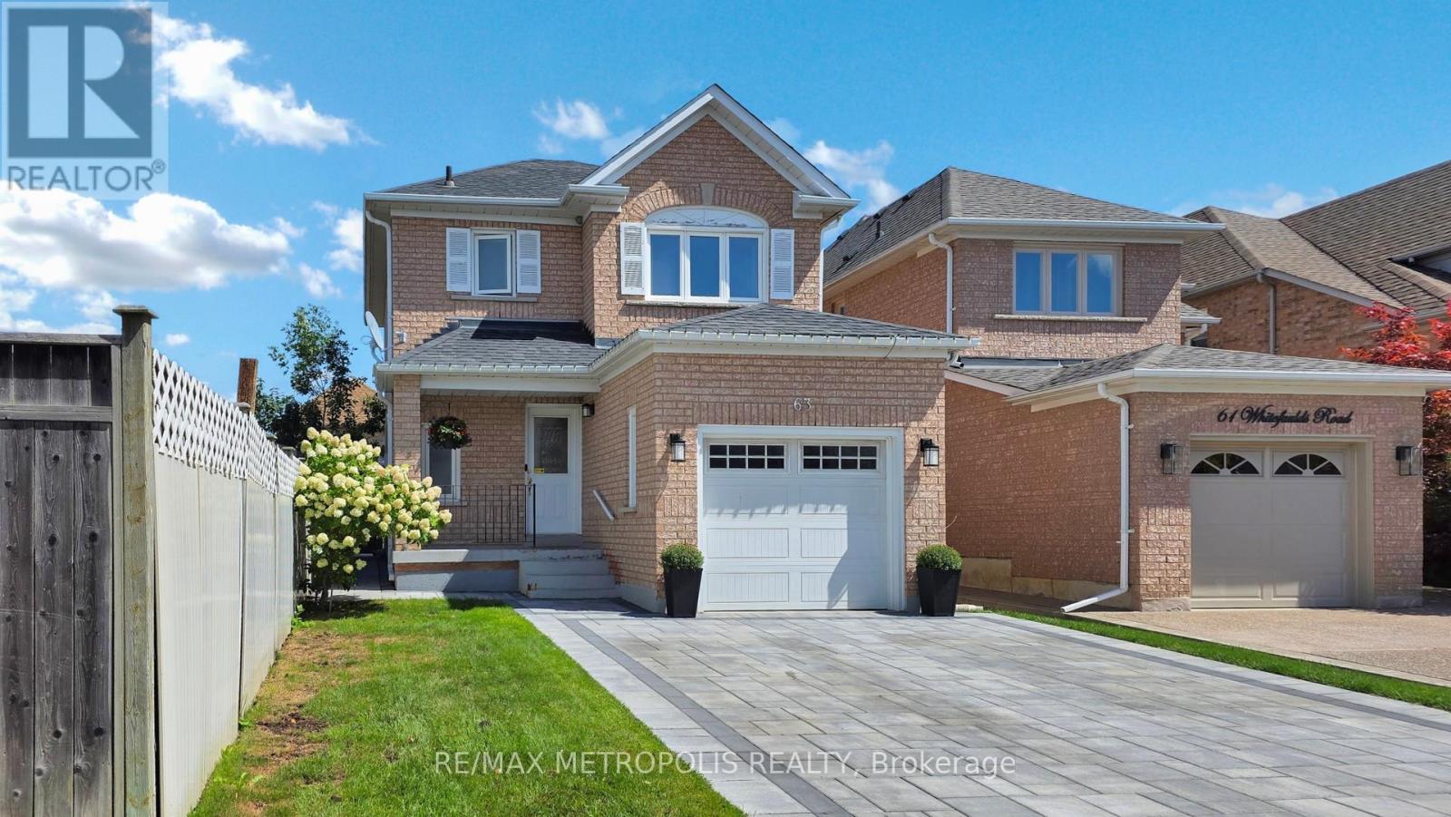 Photo 6 of 63 Whitefaulds Road, Vaughan ON