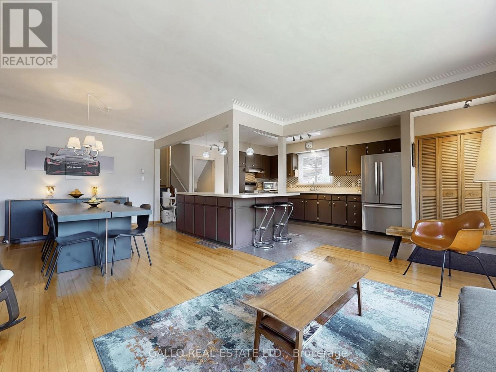 Photo 6 of 179 Church Street, Whitchurchstouffville ON