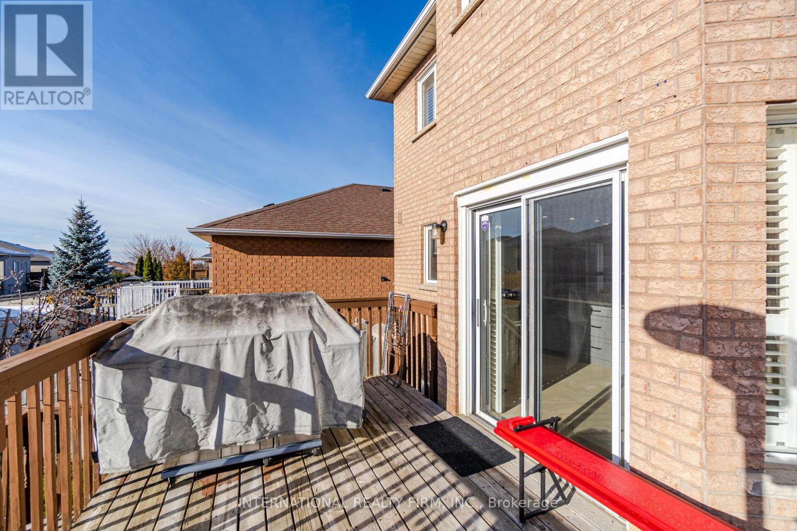Photo 44 of 67 Rosanna Crescent, Vaughan ON