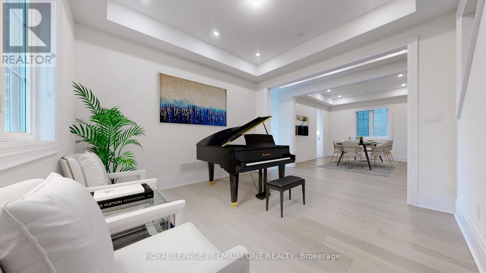 Photo 16 of 104 Greville Street, Vaughan ON
