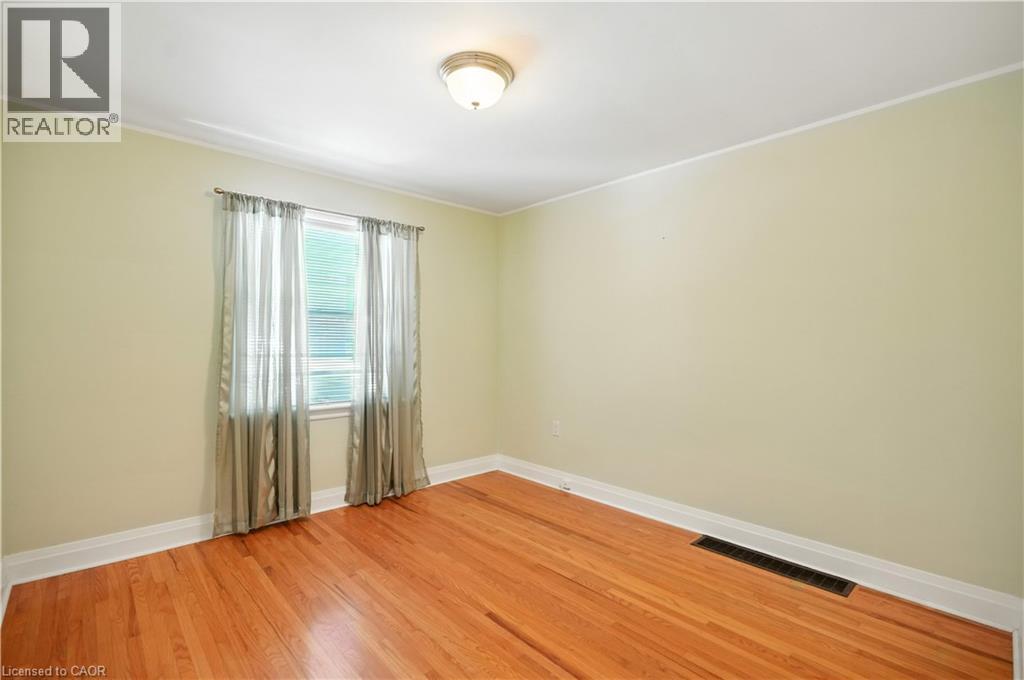 Photo 20 of 127 Garside Avenue S, Hamilton ON