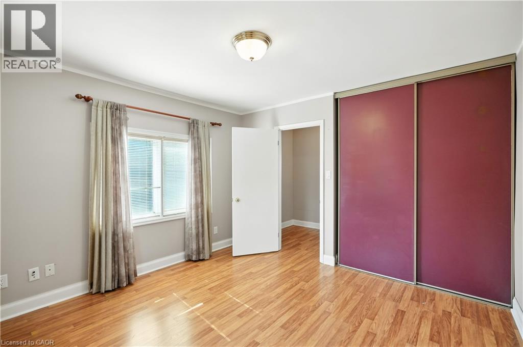 Photo 25 of 127 Garside Avenue S, Hamilton ON