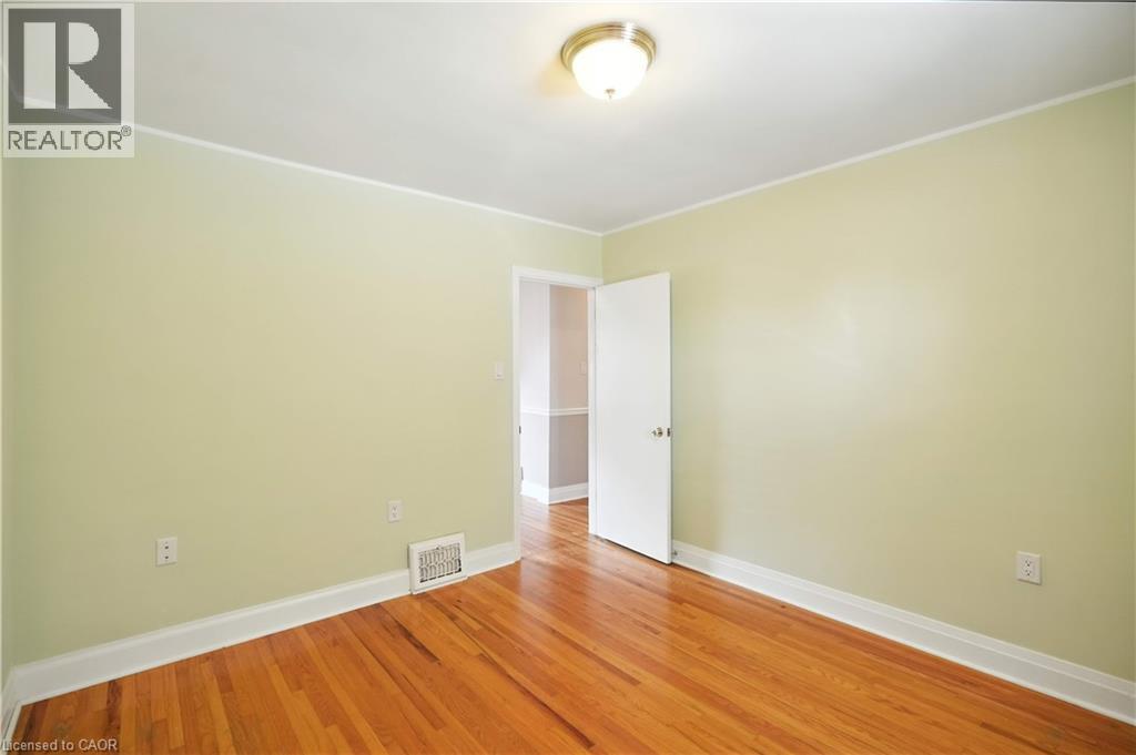 Photo 21 of 127 Garside Avenue S, Hamilton ON