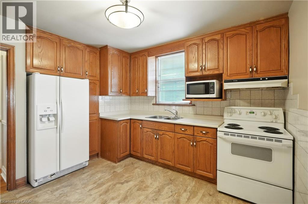 Photo 6 of 127 Garside Avenue S, Hamilton ON