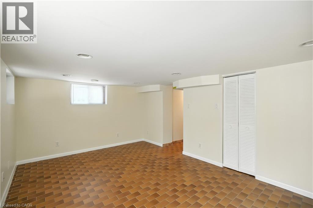 Photo 39 of 127 Garside Avenue S, Hamilton ON