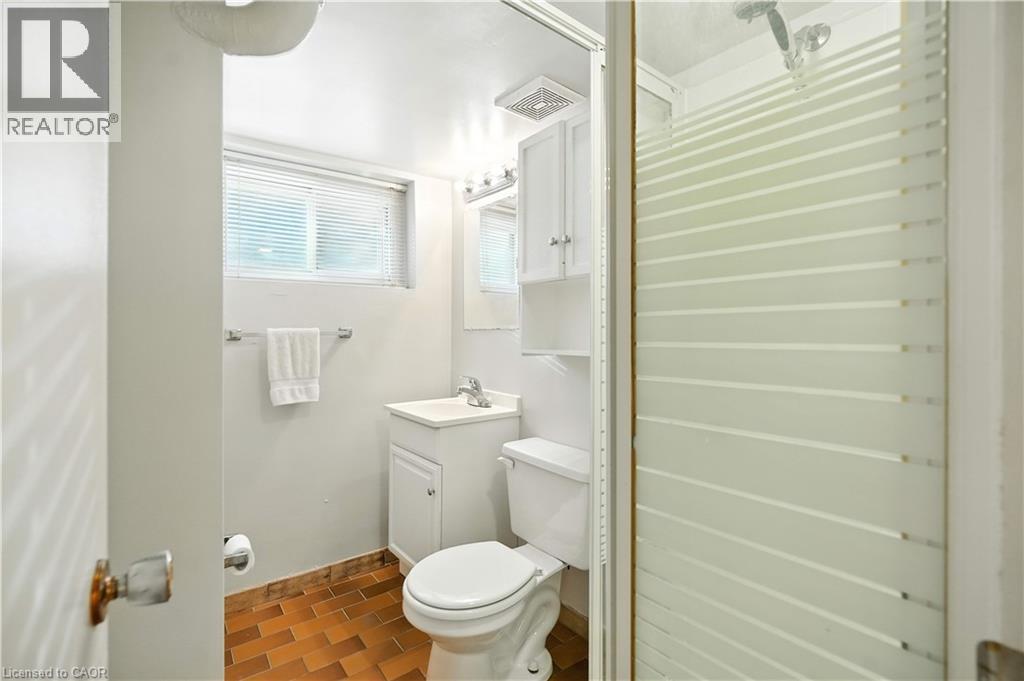 Photo 40 of 127 Garside Avenue S, Hamilton ON