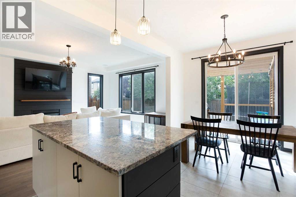 Photo 11 of 523 Windbrook Heights Sw, Airdrie AB